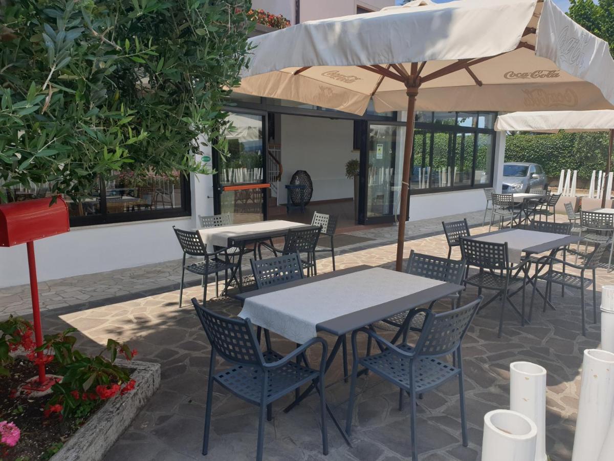 Hotel La Favorita Peschiera del Garda Exterior foto